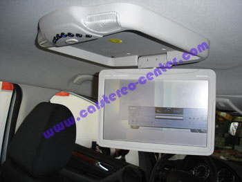 Installazione monitor a cielo Phonocar VM181 su Mercedes Classe A