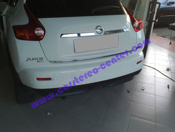 Nissan Juke con sensori di parcheggio posteiore