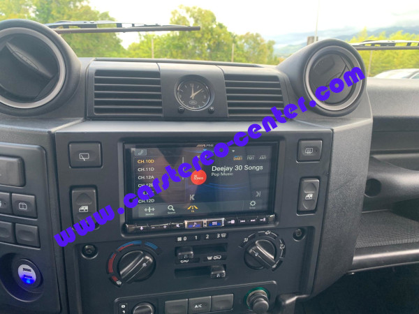 Sistema multimediale 2DIN per Land Rover Defender
