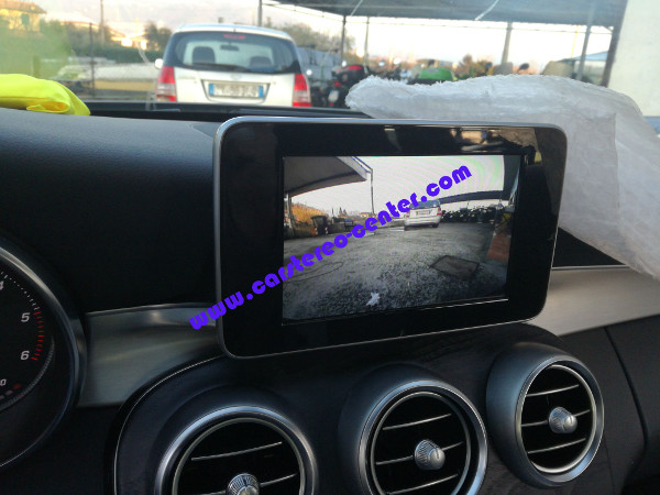 Telecamera anteriore su Mercedes C con NTG 
