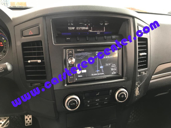 Navigatore 2DIN per Mitsubishi Pajero V80