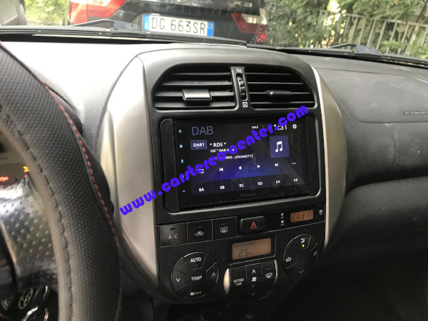 Pioneer SPH-DA160DAB su Toyota Rav4