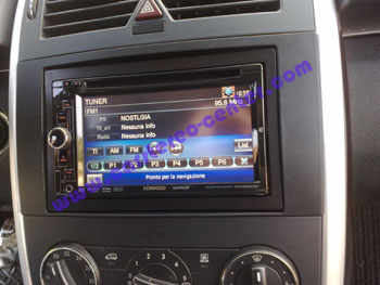 Kenwood DNX5260BT su Mercedes Classe B