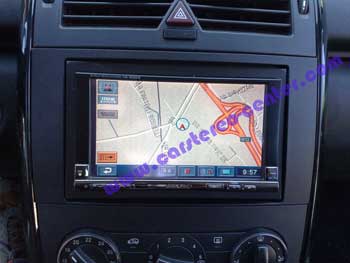 Mercedes Classe A: installazione monitor Alpine IVA-W202r
