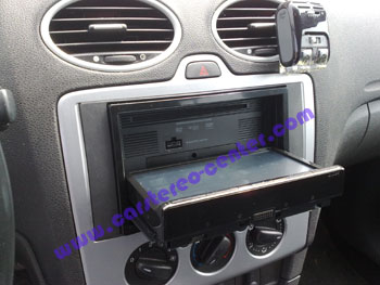 Ford Focus 2008 restyling con Doppio DIN JVC