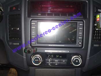 Installazione Parrot CK 3000 su Pajero 2008