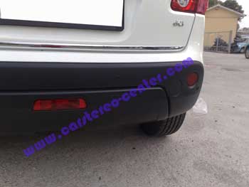 Foto installazione sensori di parcheggio Nissan Qashqai