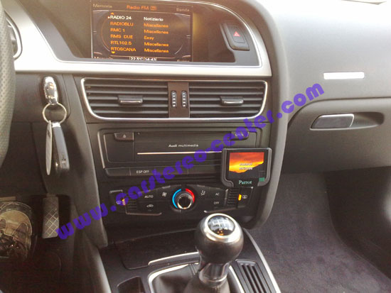 Audi A5 con MMI 3G e viva voce Parrot MKi9200