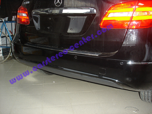 Mercedes Classe B 2012 con sensori di parcheggio After Market