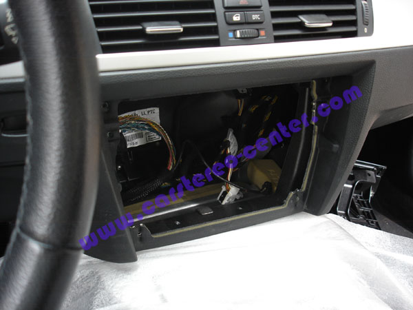 Installazione navigatore personalizzato su BMW serie 3