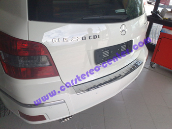 Kit Activepark4 Sensori di parcheggio posteriore after market su Mercedes GLK