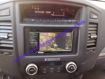 Installazione navigatore su Mitsubishi Pajero con amplificatore Rockford Fosgate