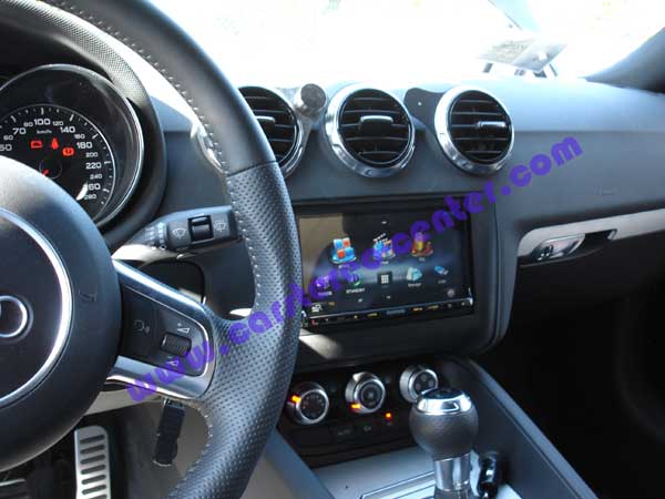 Kenwood DNR8025BT su Audi TT